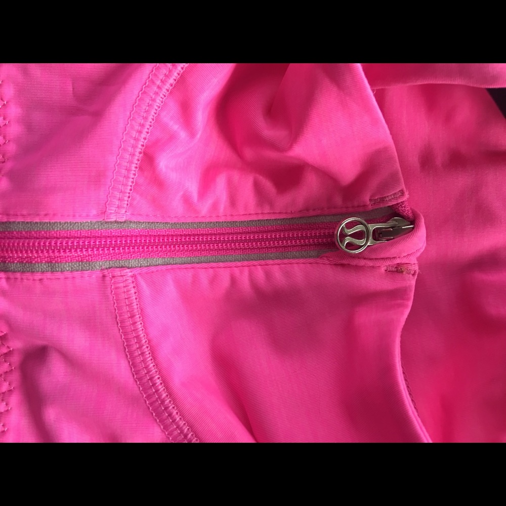 🌺 LuluLemon Hot Pink Jacket 🌺